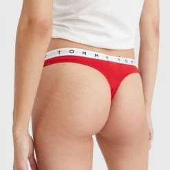 Προϋπολογισμός 🎁 Εσώρουχα Tommy 👖 Jeans 3-Pack Γυναικεία Εσώρουχα Twilight Indigo/Star/Primary Red 🎉 -Φτηνός Tommy-jeans Κατάστημα tommy jeans 3p thong print 2