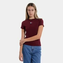 Καλύτερες κριτικές για 👍 T-shirts | Μπλούζα κοντό μανίκι Tommy 👖 Jeans Baby Rib Center Badge Γυναικείο T-shirt Deep Rouge ⭐ -Φτηνός Tommy-jeans Κατάστημα tommy jeans baby rib center badge 2