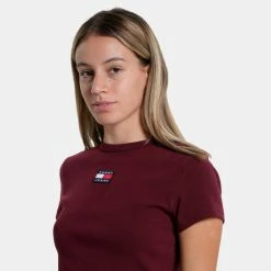 Καλύτερες κριτικές για 👍 T-shirts | Μπλούζα κοντό μανίκι Tommy 👖 Jeans Baby Rib Center Badge Γυναικείο T-shirt Deep Rouge ⭐ -Φτηνός Tommy-jeans Κατάστημα tommy jeans baby rib center badge 3