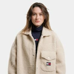 Τοπ 10 🔔 T-shirts | Μπλούζα κοντό μανίκι Tommy 👖 Jeans Oversized Sherpa Γυναικείο Παρκά Stony Beige ⌛ -Φτηνός Tommy-jeans Κατάστημα tommy jeans oversized sherpa overshirt 5