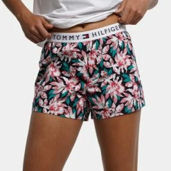 Ολοκαίνουργιο 😉 Γυναικείες Πιτζάμες Tommy 👖 Jeans Γυναικείο Σετ Πιτζάμες White / Tropical Floral 🧨 9 Ολοκαίνουργιο 😉 Γυναικείες Πιτζάμες Tommy 👖 Jeans Γυναικείο Σετ Πιτζάμες White / Tropical Floral 🧨 -Φτηνός Tommy-jeans Κατάστημα tommy jeans ss woven short set 3