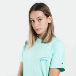 Καλύτερη πώληση 🥰 T-shirts | Μπλούζα κοντό μανίκι Tommy 👖 Jeans Relaxed Tommy Signature Γυναικείο T-shirt Clear Lagoon 😍 -Φτηνός Tommy-jeans Κατάστημα tommy jeans tjw rlxd tommy signature ss 16