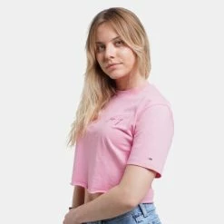 Πολύ καλή προσφορά 🎉 T-shirts | Μπλούζα κοντό μανίκι Tommy 👖 Jeans Tjw Super Crop Signature Γυναικείο Crop Top Fresh Pink 🛒 -Φτηνός Tommy-jeans Κατάστημα tommy jeans tjw super crop signature ss 2