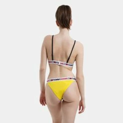 Αγορά 🌟 Γυναικεία Μαγιό Tommy 👖 Jeans Triangle Γυναικείο Μαγιό Πάνω Μέρος Magnetic Yellow 👍 9 Αγορά 🌟 Γυναικεία Μαγιό Tommy 👖 Jeans Triangle Γυναικείο Μαγιό Πάνω Μέρος Magnetic Yellow 👍 -Φτηνός Tommy-jeans Κατάστημα tommy jeans triangle fixed rp 6