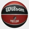 ΧΟΝΔΡΙΚΟ ΕΜΠΟΡΙΟ 🔔 Μπάλες Wilson ΝΒΑ Team Tribute Portland Trail Blazers Μπάλα Μπάσκετ No7 ΜΠΟΡΝΤΩ ⌛ -Φτηνός Tommy-jeans Κατάστημα wilson nba team tribute bskt por blazers